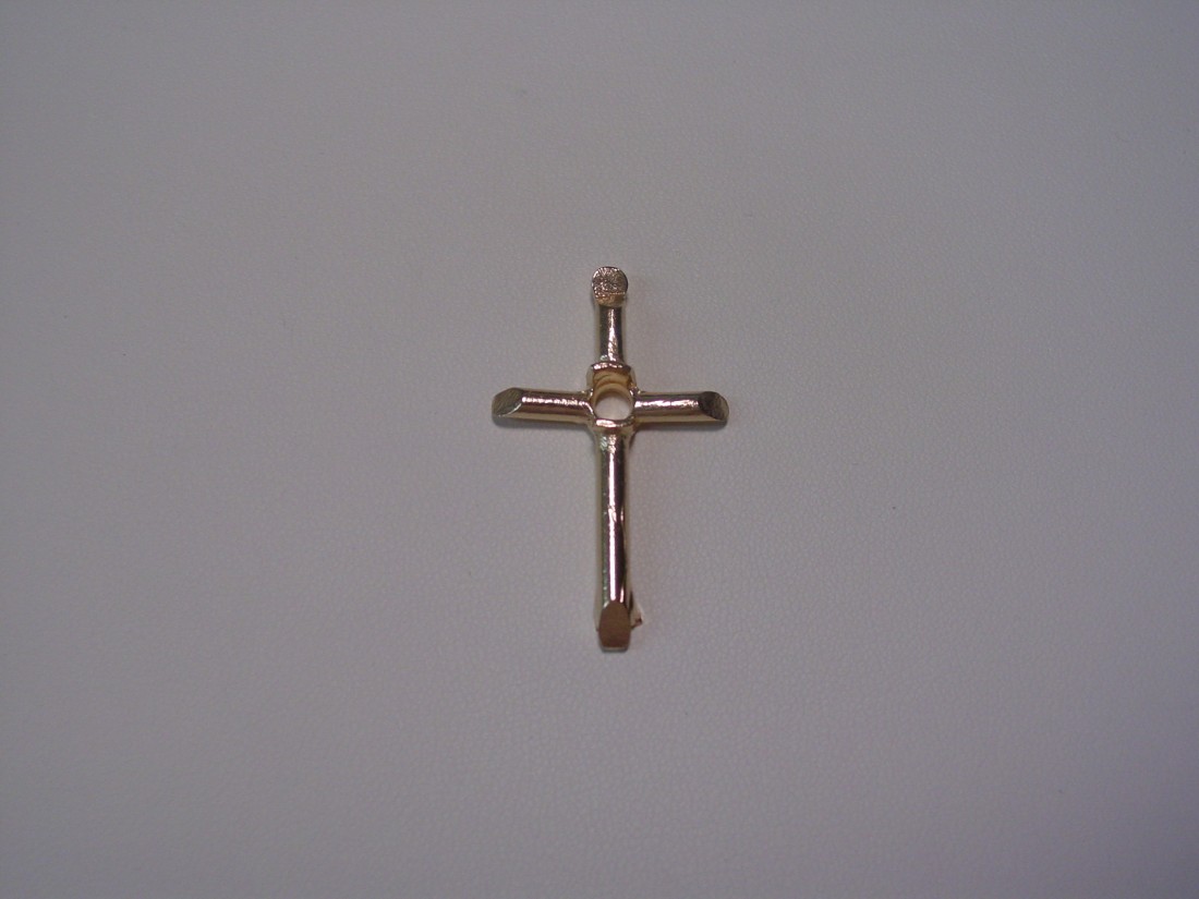 The gift of Easter, the gift of Easter jewelry - Blog - Chantelle Jewelers - Diamond_Cross%2C_Blank_Cast