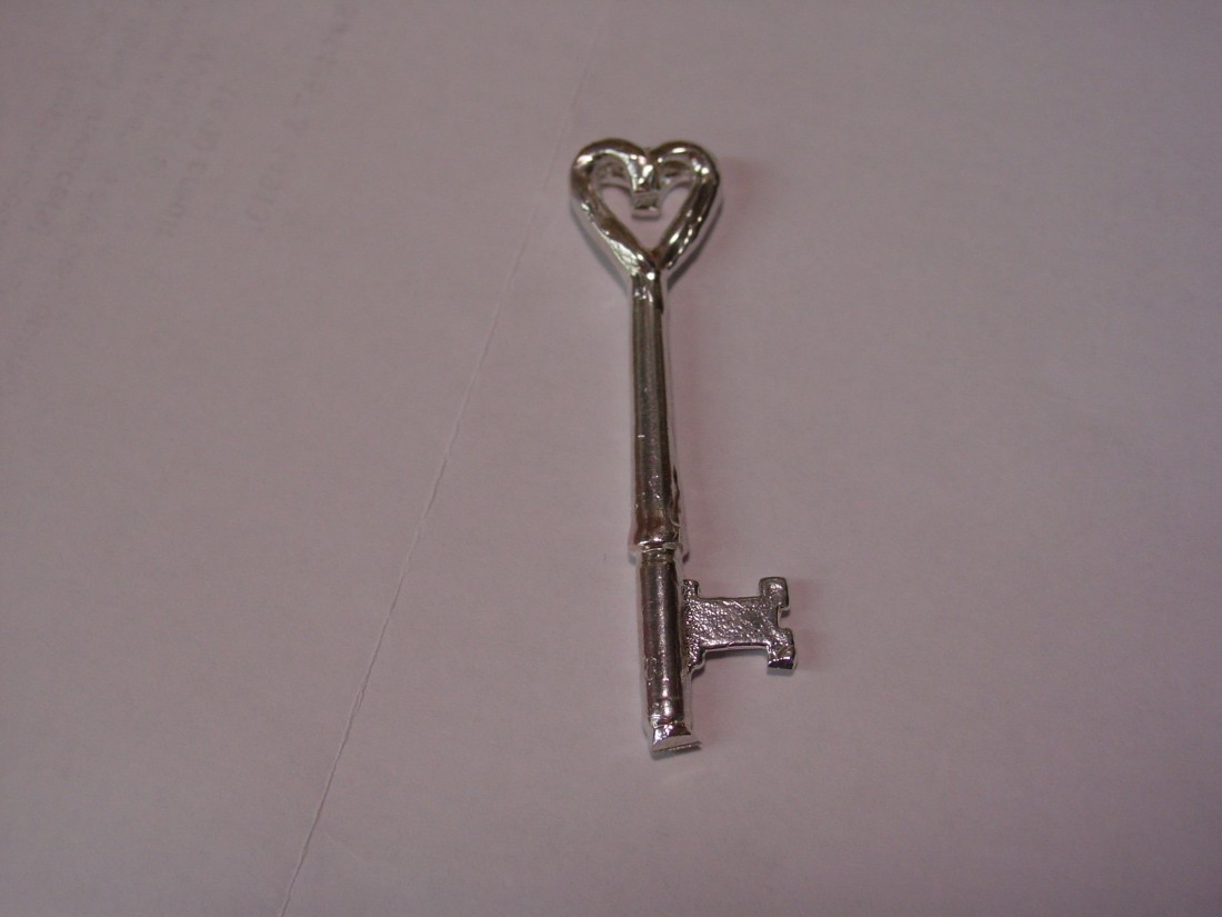 The gift of Easter, the gift of Easter jewelry - Blog - Chantelle Jewelers - Heart_Skeleton_Key%2C_Silver_Cast_(1)